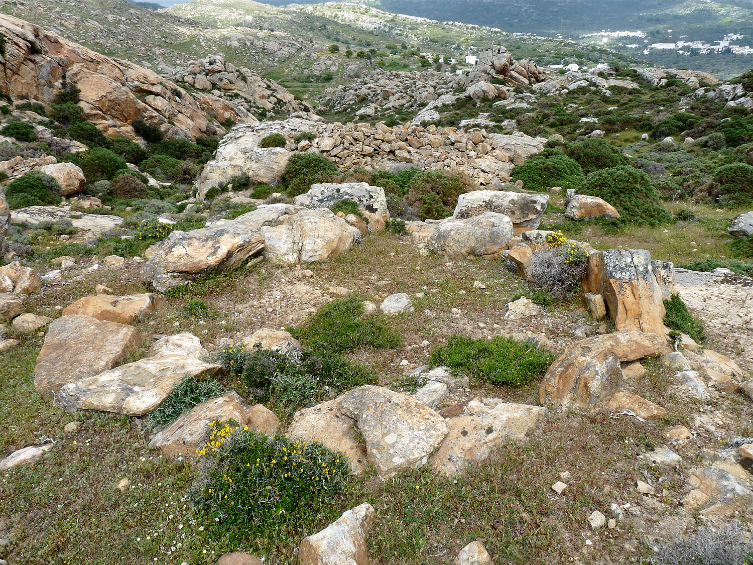 Geometric cemetery Tsikalario Naxos