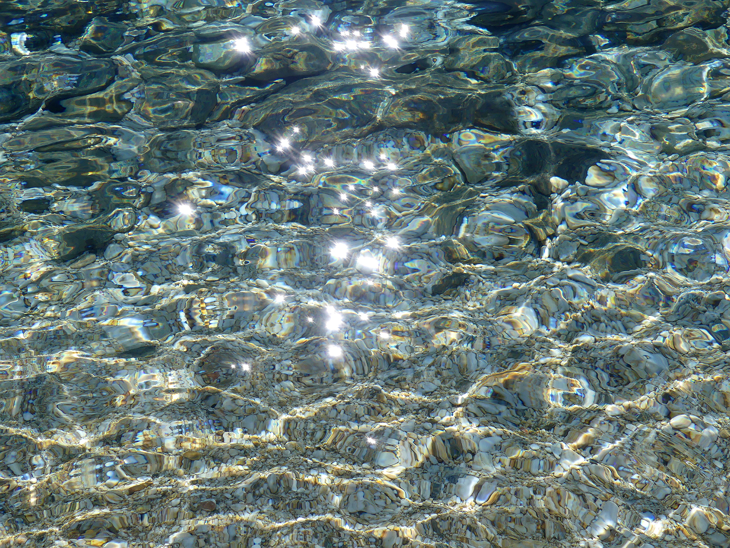 Lichtspiel im Wasser