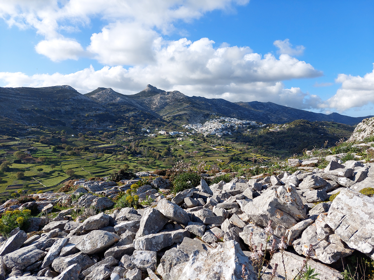 im Hochtal südlich von Apiranthos